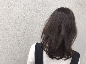 ダークトーンでも透明感☆