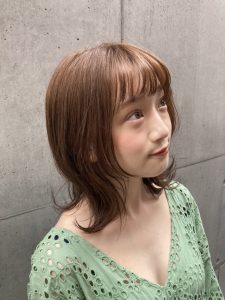 ((くびれミディ*))