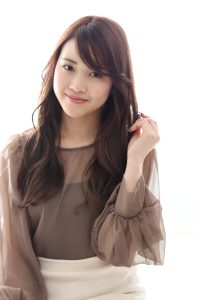 春は巻き髪がオススメです♪