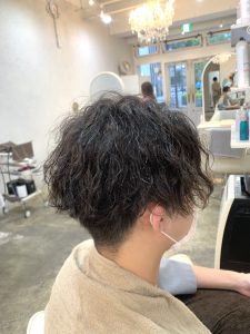 センターパートのパーマスタイル☆